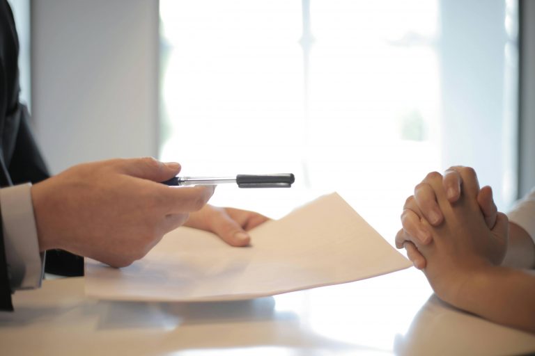 L’ intégration professionnelle : bien plus que la signature d’un contrat